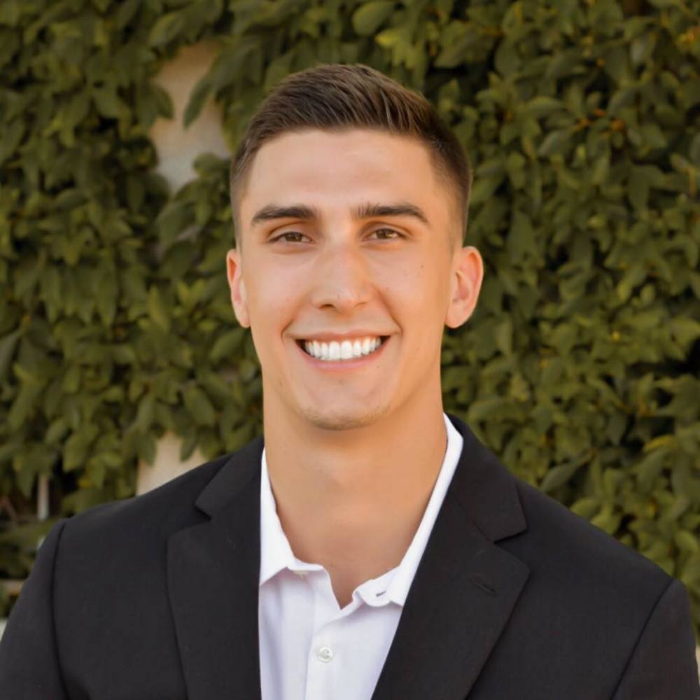 Meet your Posher, Alek